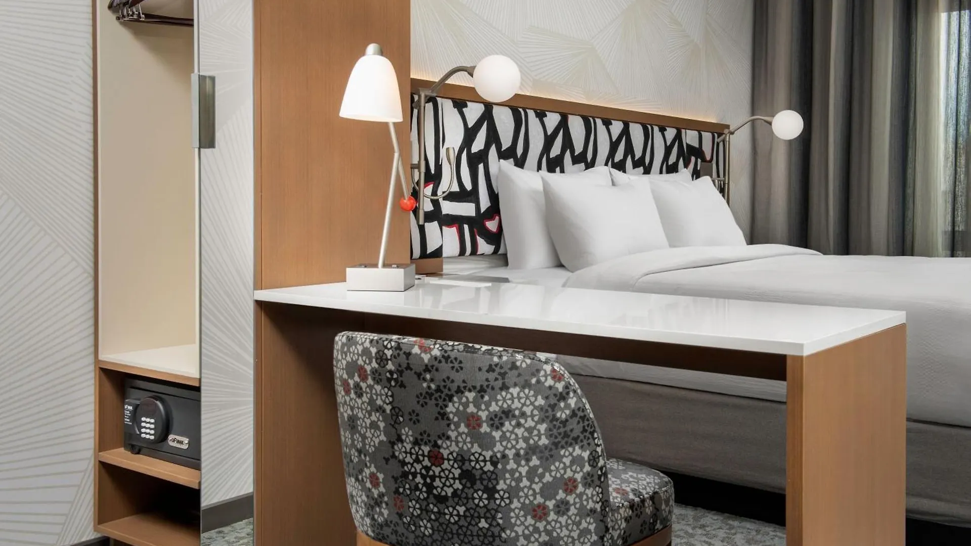 Springhill Suites By Marriott New York Queens 美国
