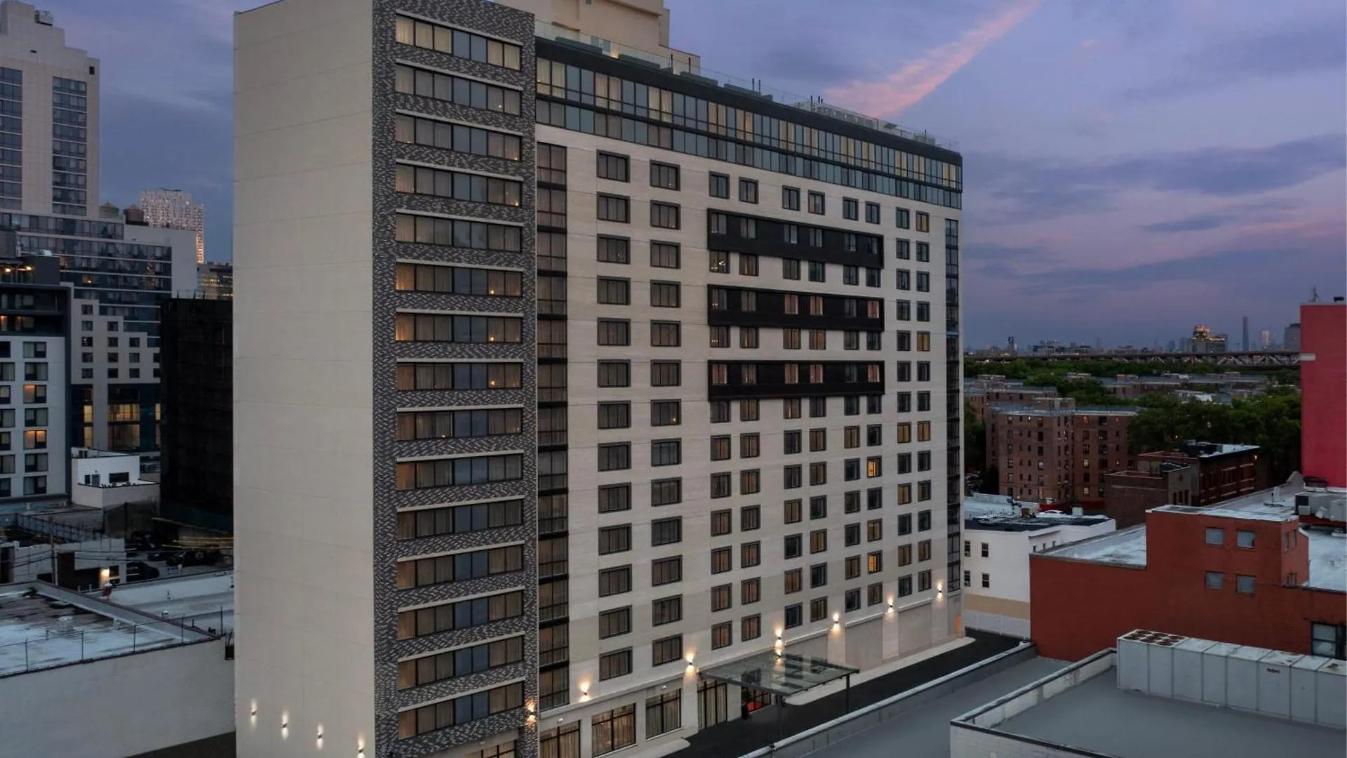 Springhill Suites By Marriott New York Queens