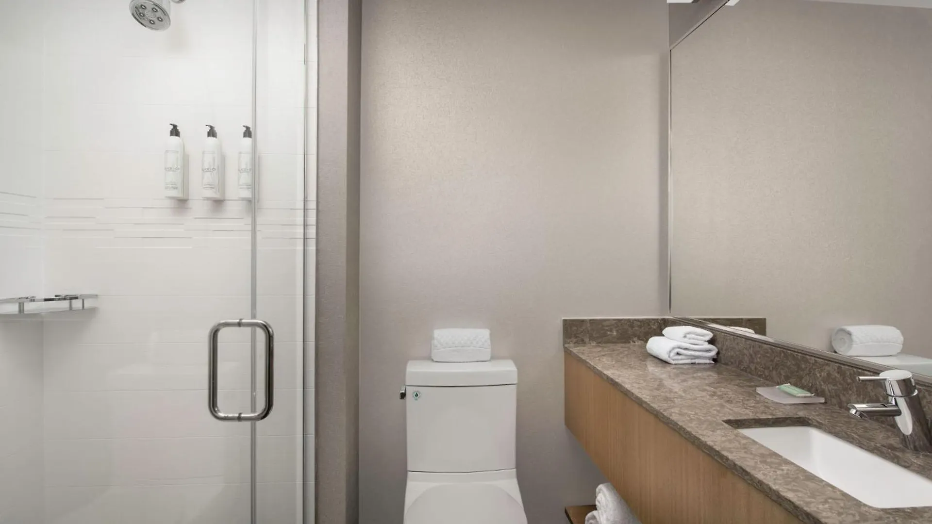 Springhill Suites By Marriott New York Queens Hotel