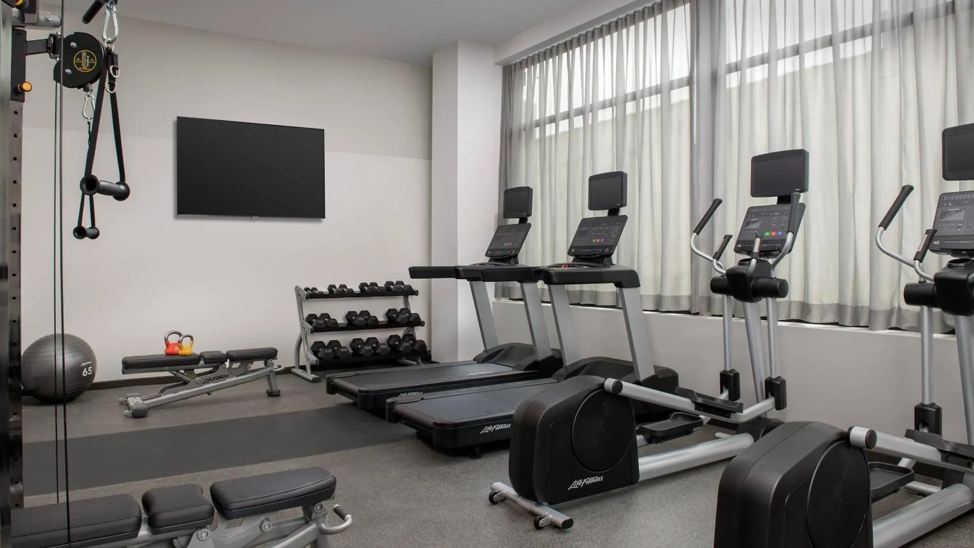 Hotel Springhill Suites By Marriott New York Queens