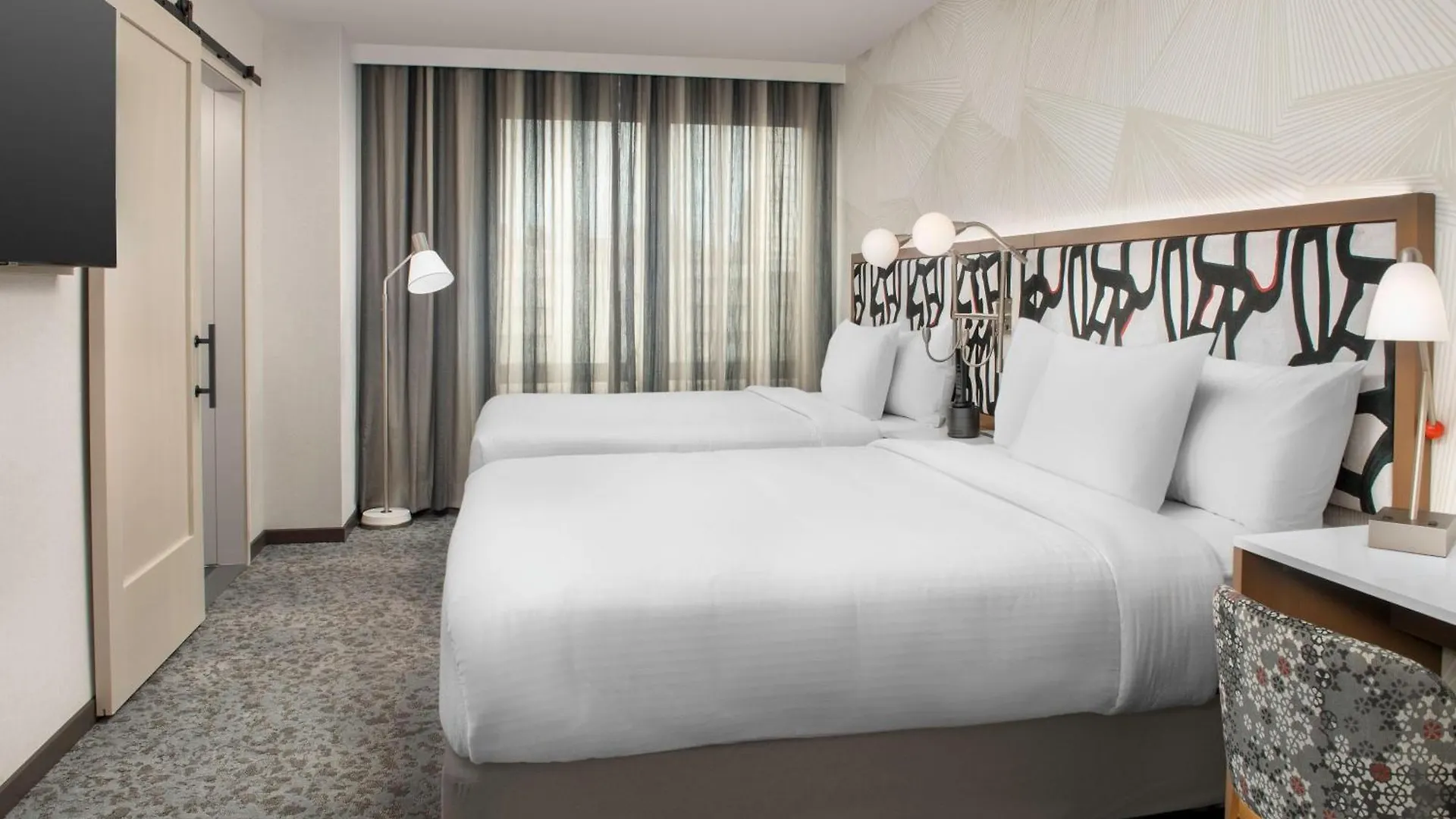 Hotel Springhill Suites By Marriott New York Queens